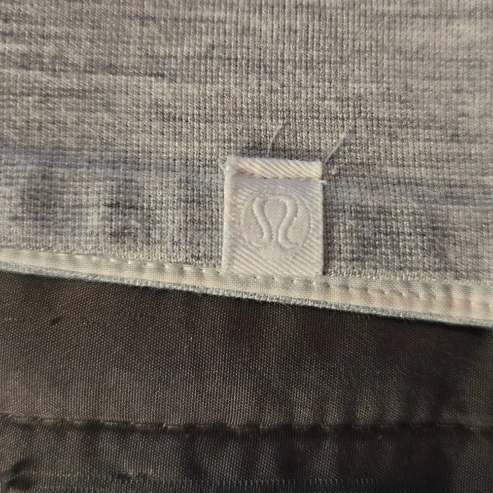 Lululemon Minimal Short Sleeve - 8